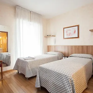 Desenzano Апарт-отель Милан